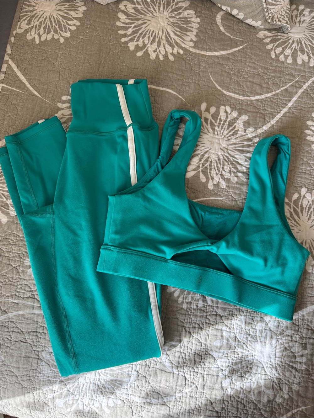 Women’s Teal Active Leggings & Sports Bra Set